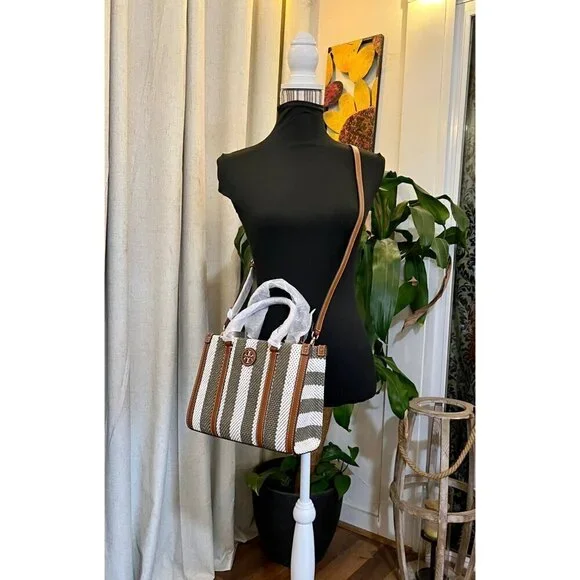 👛 NWT!!! AUTHENTIC TORY BURCH BLAKE STRIPED CANVAS TOTE 👛 - Picture 9 of 12